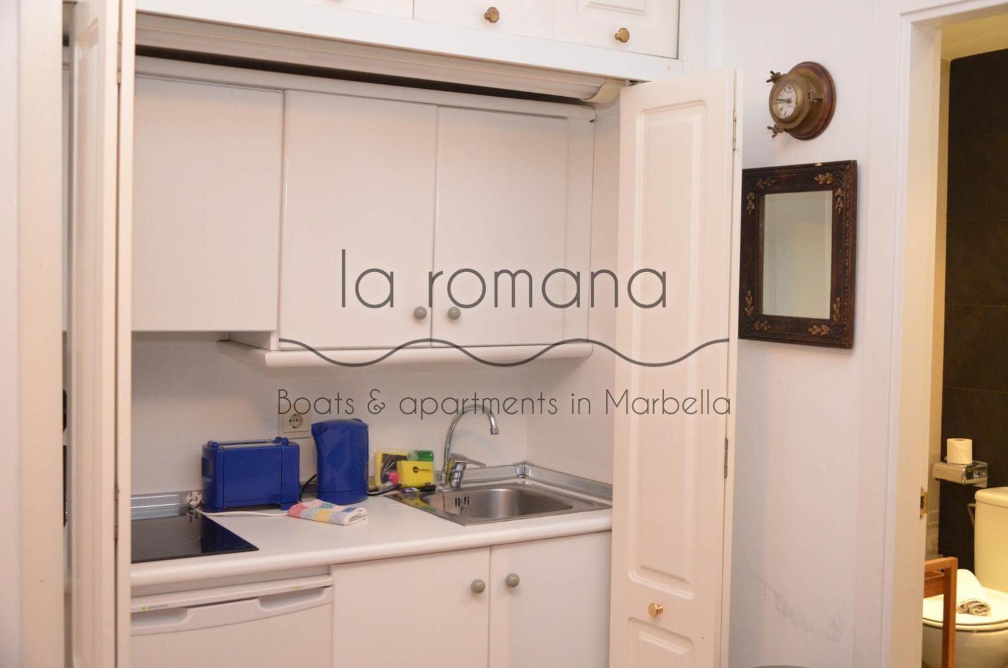 Laromanamarbella Punto Es * Marbella